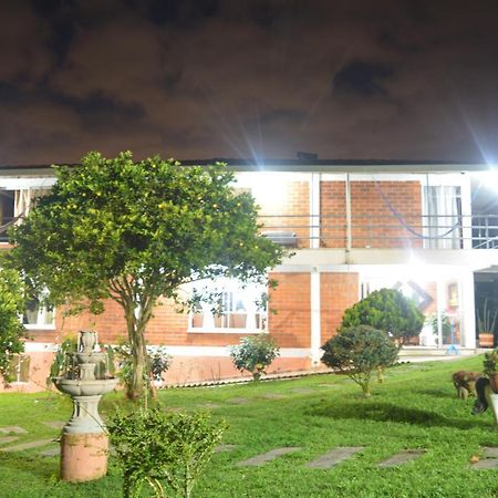 Hotel Campestre Sueno Del Abuelo ペレイラ エクステリア 写真