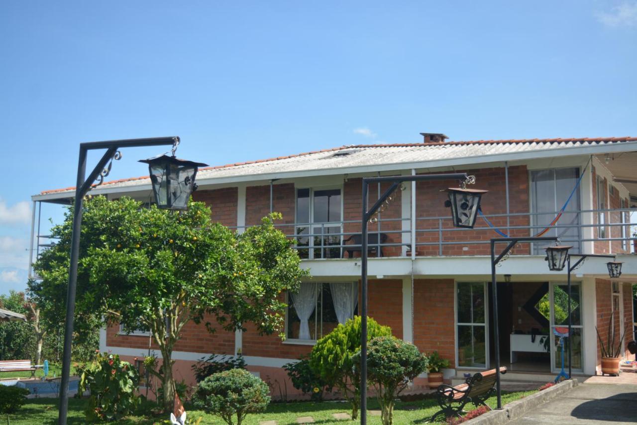Hotel Campestre Sueno Del Abuelo ペレイラ エクステリア 写真