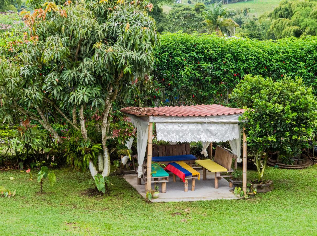 Hotel Campestre Sueno Del Abuelo ペレイラ エクステリア 写真