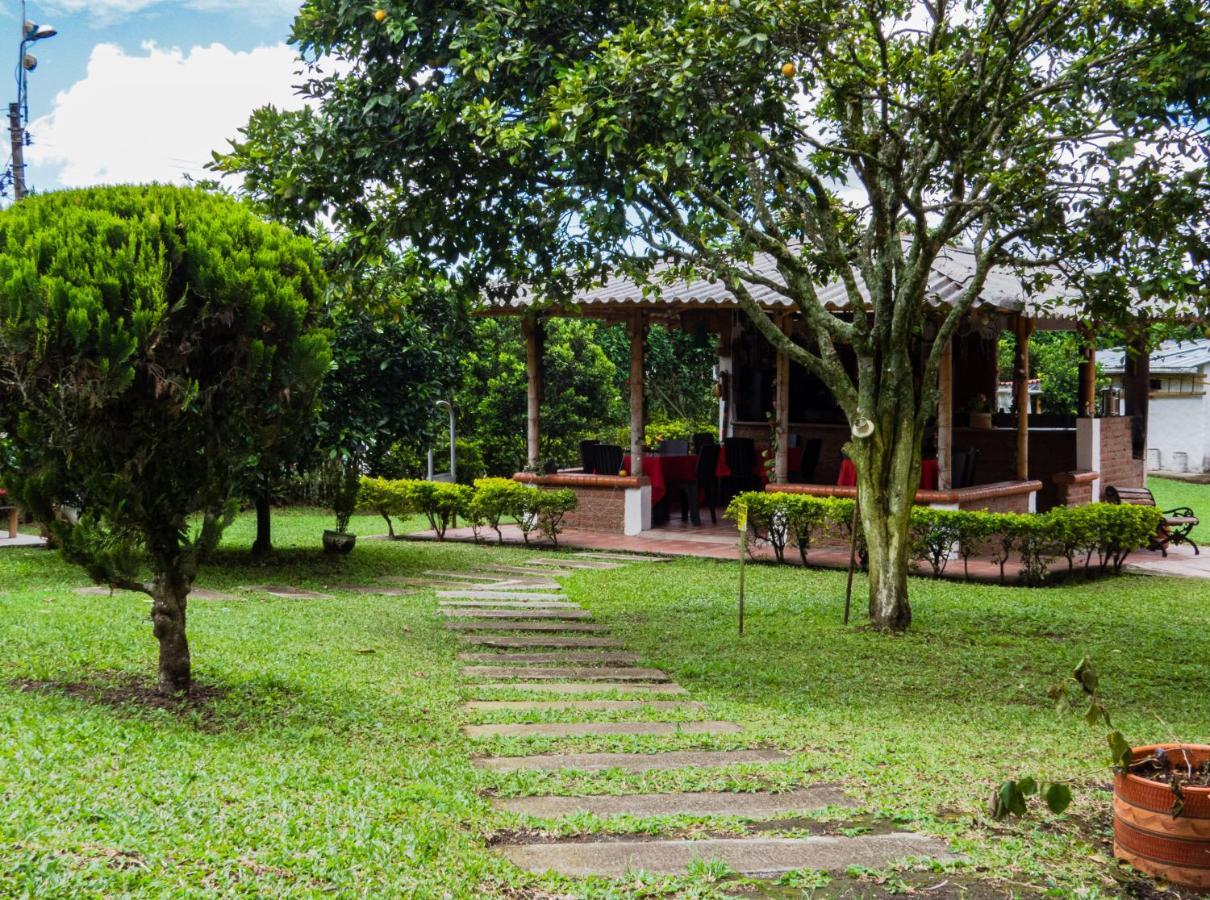 Hotel Campestre Sueno Del Abuelo ペレイラ エクステリア 写真
